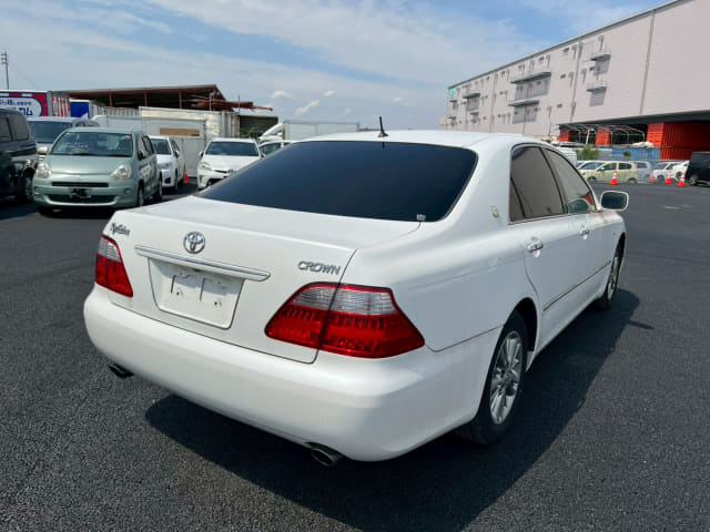 TOYOTA Crown thumbnail 5