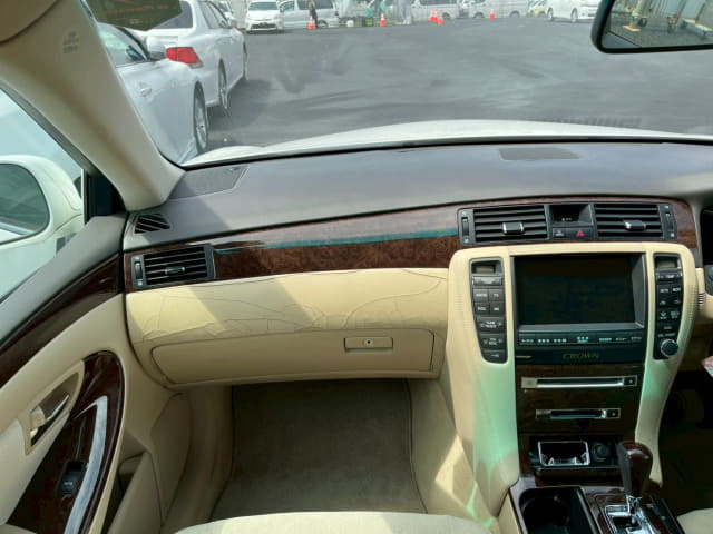 TOYOTA Crown thumbnail 33