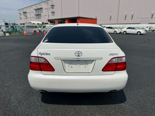 TOYOTA Crown thumbnail 4