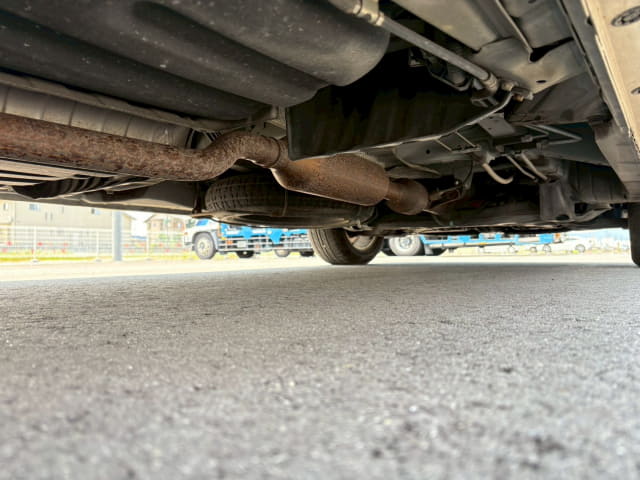 TOYOTA Voxy thumbnail 22
