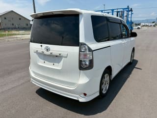 2007 TOYOTA Voxy