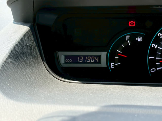 TOYOTA Voxy thumbnail 36