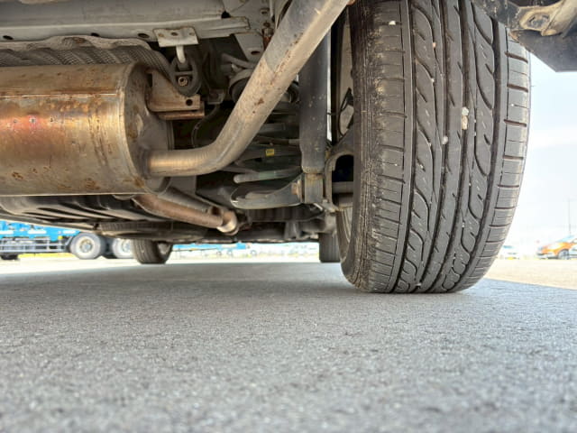 TOYOTA Voxy thumbnail 16