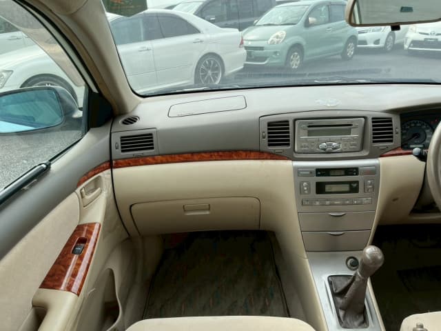 TOYOTA Corolla Sedan thumbnail 32
