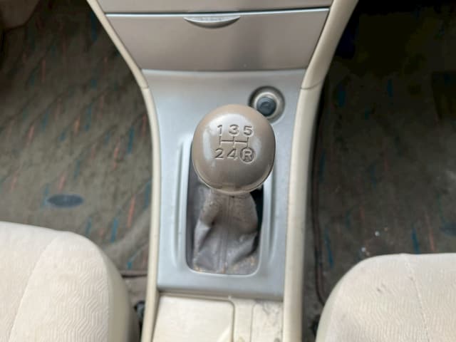 TOYOTA Corolla Sedan thumbnail 36