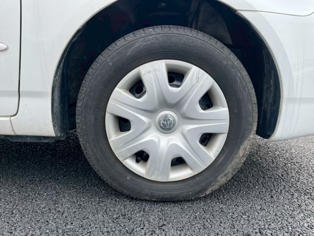 TOYOTA Corolla Sedan thumbnail 12