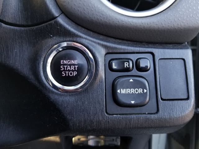 TOYOTA Vitz thumbnail 39