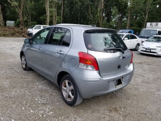 2009 TOYOTA Vitz
