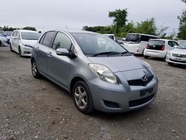 TOYOTA Vitz thumbnail 7