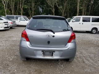 2009 TOYOTA Vitz