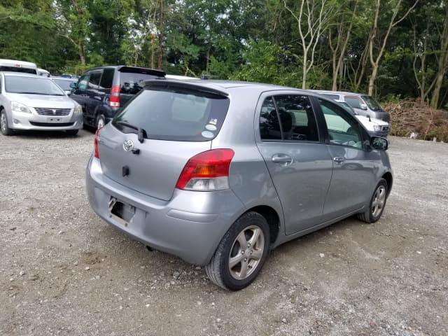TOYOTA Vitz thumbnail 5