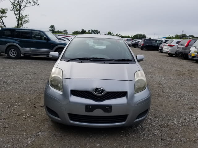 TOYOTA Vitz thumbnail 8