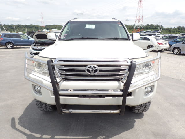 TOYOTA Land Cruiser thumbnail 8