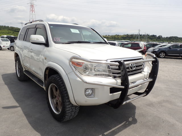 TOYOTA Land Cruiser thumbnail 7