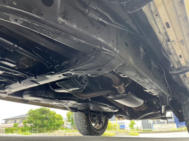 TOYOTA Land Cruiser thumbnail 17