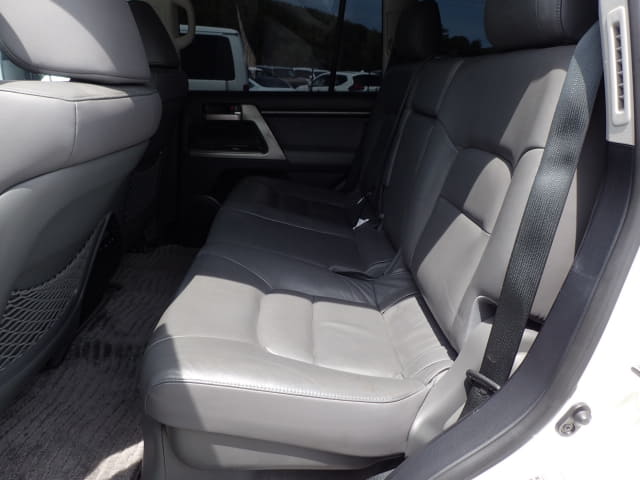 TOYOTA Land Cruiser thumbnail 27