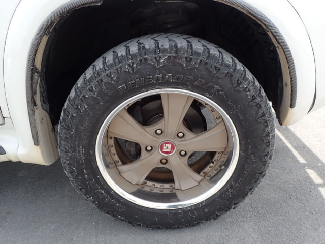 TOYOTA Land Cruiser thumbnail 12