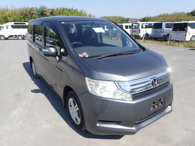 HONDA Step WGN thumbnail 7