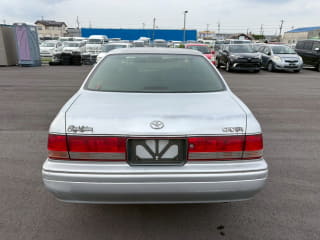 1999 TOYOTA Crown