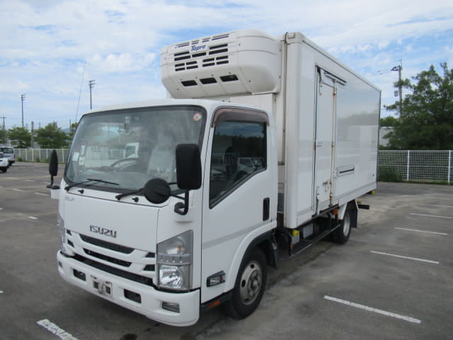 ISUZU Elf Truck