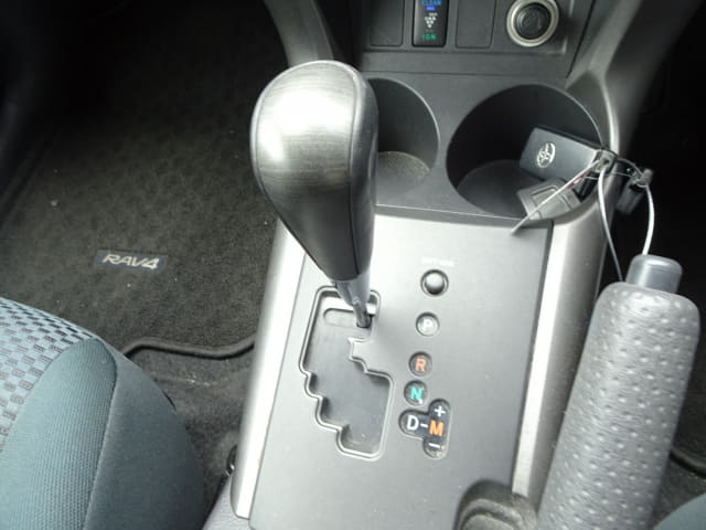 TOYOTA RAV4 thumbnail 42