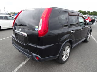 2011 NISSAN X-Trail