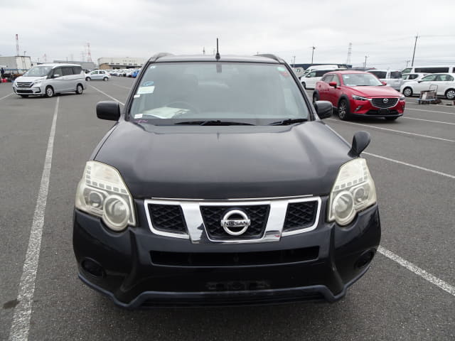 NISSAN X-Trail thumbnail 8