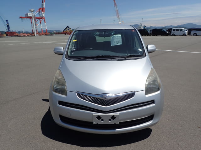 TOYOTA Ractis thumbnail 8