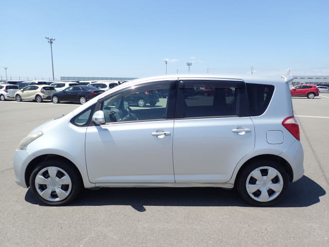 TOYOTA Ractis thumbnail 2