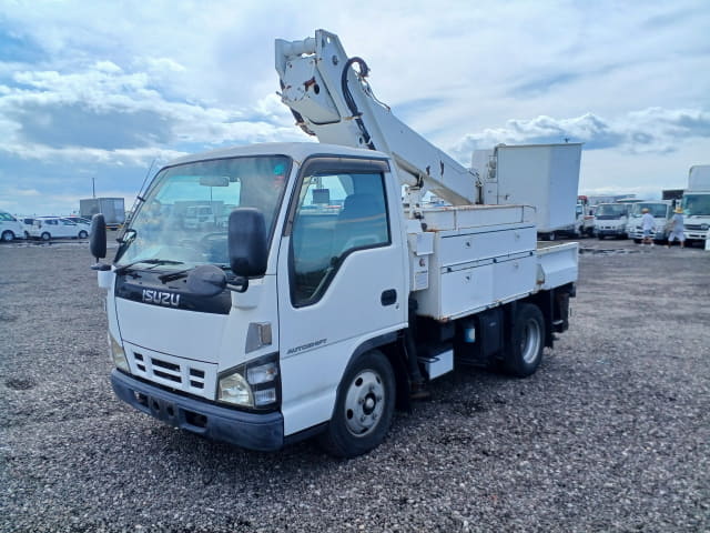 ISUZU Elf Truck.