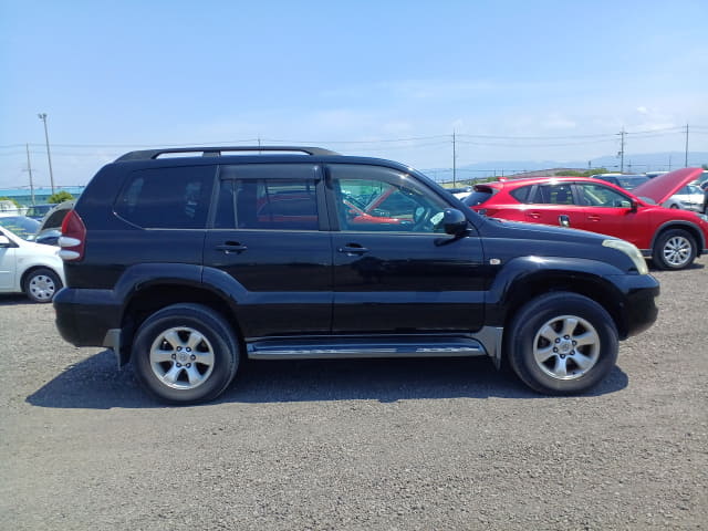 TOYOTA Land Cruiser Prado thumbnail 6