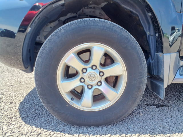 TOYOTA Land Cruiser Prado thumbnail 9