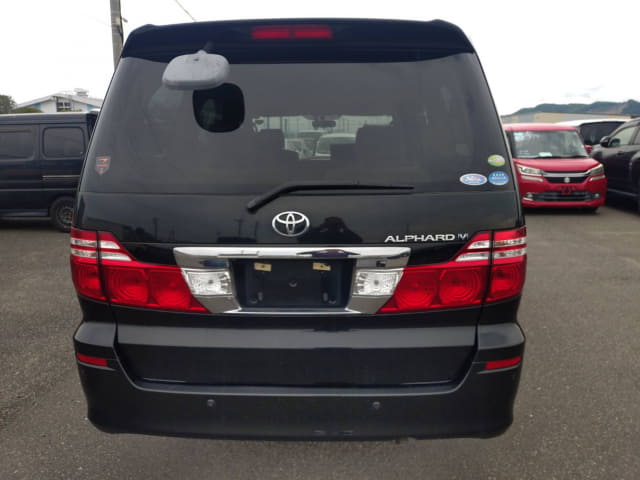 TOYOTA Alphard thumbnail 4