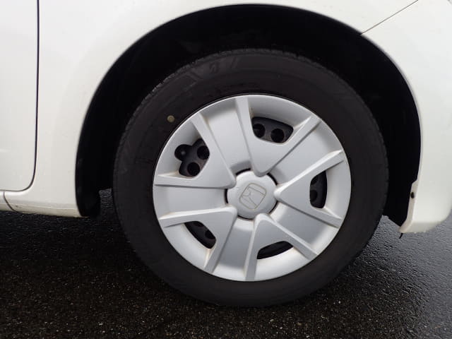 HONDA Fit Hybrid thumbnail 12