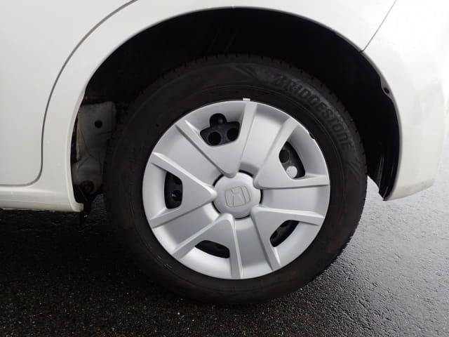 HONDA Fit Hybrid thumbnail 10