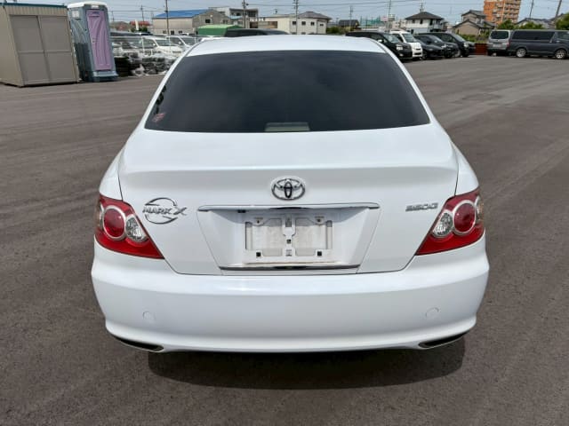 TOYOTA Mark X thumbnail 4