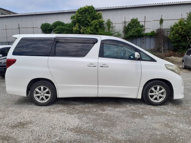 TOYOTA Alphard thumbnail 6