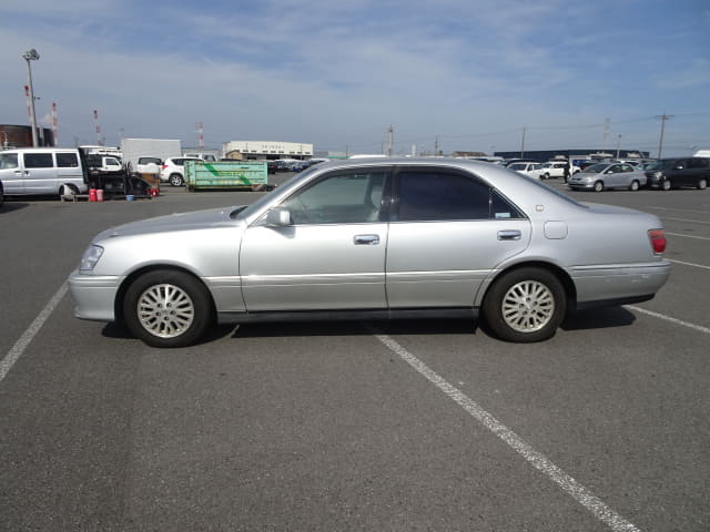 TOYOTA Crown thumbnail 2