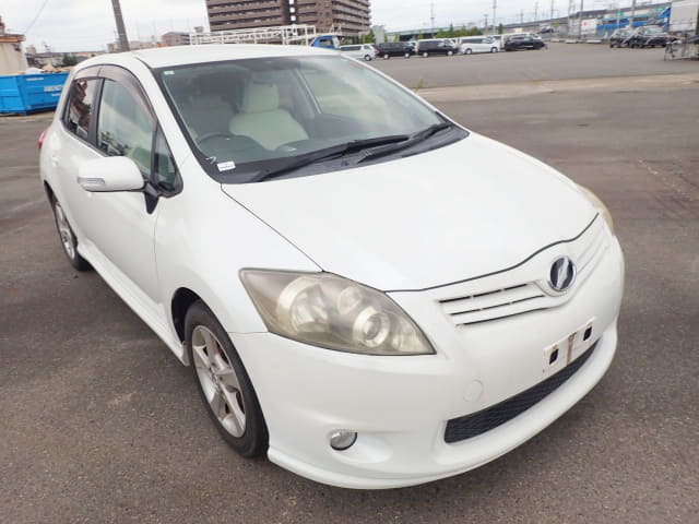 TOYOTA Auris thumbnail 7