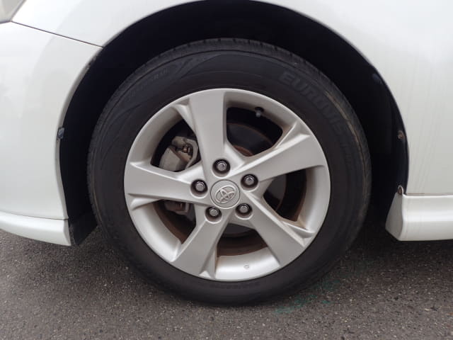 TOYOTA Auris thumbnail 9