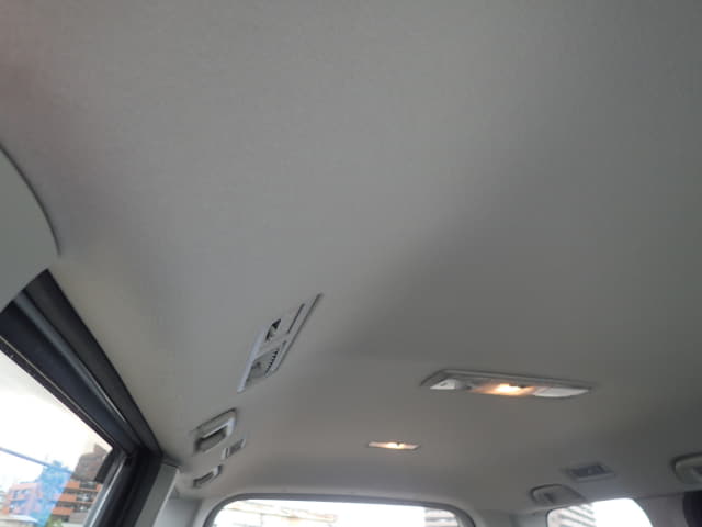 TOYOTA Noah thumbnail 24