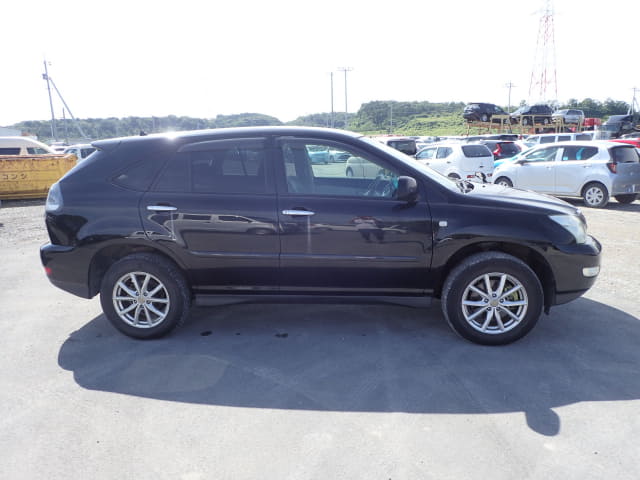 TOYOTA Harrier thumbnail 6