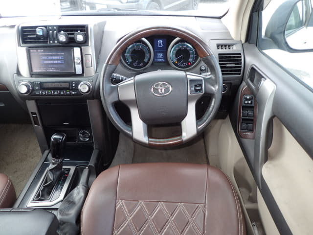 TOYOTA Land Cruiser Prado thumbnail 32