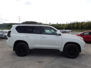 2011 TOYOTA Land Cruiser Prado