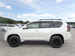 2011 TOYOTA Land Cruiser Prado