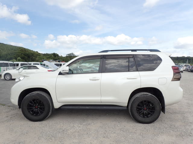 TOYOTA Land Cruiser Prado thumbnail 2