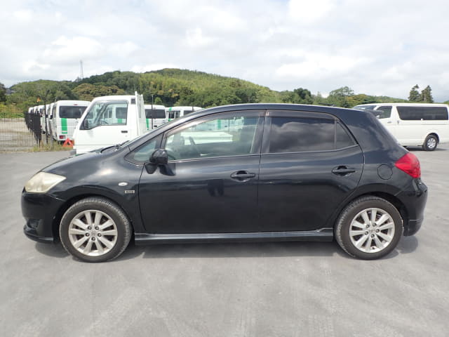 TOYOTA Auris thumbnail 2