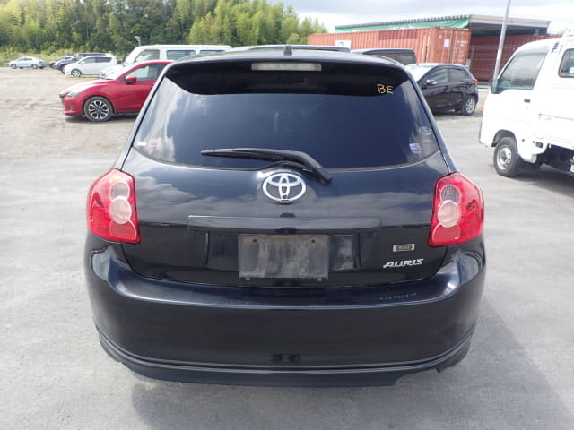 TOYOTA Auris thumbnail 4
