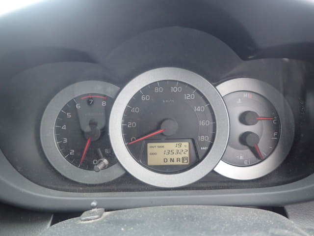 TOYOTA RAV4 thumbnail 33