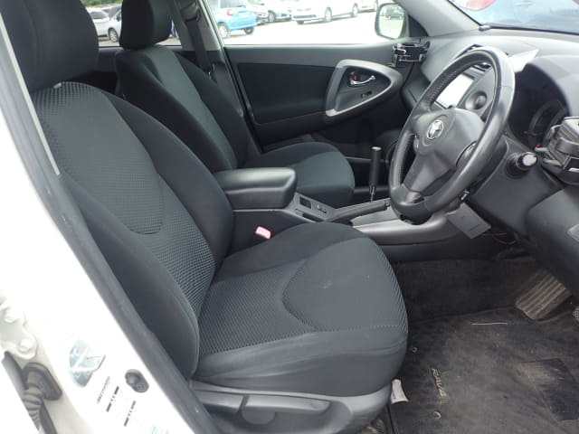 TOYOTA RAV4 thumbnail 25